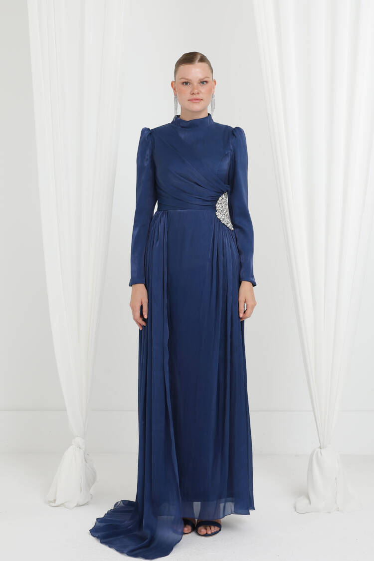 Elegant NavySheath Dress With High Neck