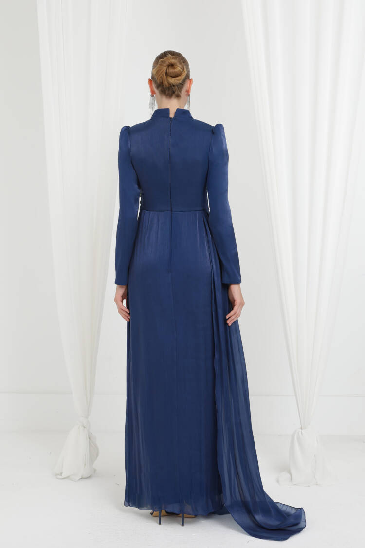 Elegant NavySheath Dress With High Neck