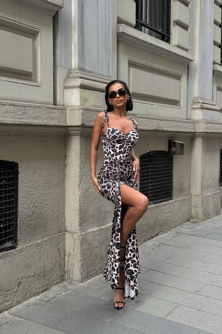 Black Leopard Print Bodycon Dress With Sweetheart Neck