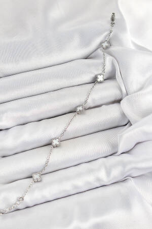 316l Steel White Pearl Clover Pattern Silver Color Women Bracelet - Brand: Ebijuteri - Women's Clothing Wholesale - Globality Store