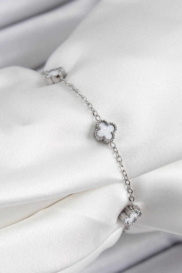 316l Steel White Pearl Clover Pattern Silver Color Women Bracelet - Brand: Ebijuteri - Women's Clothing Wholesale - Globality Store