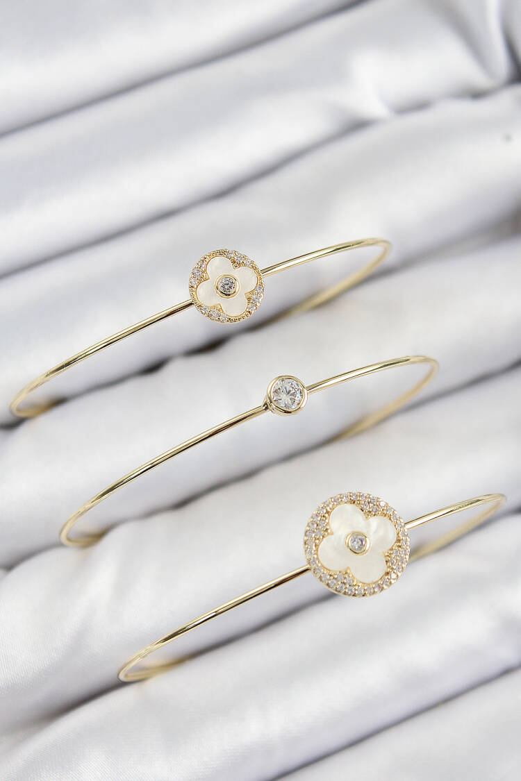 Brass Zircon Stone Clover Model Gold Color Vip 3 Piece Women Bracelet