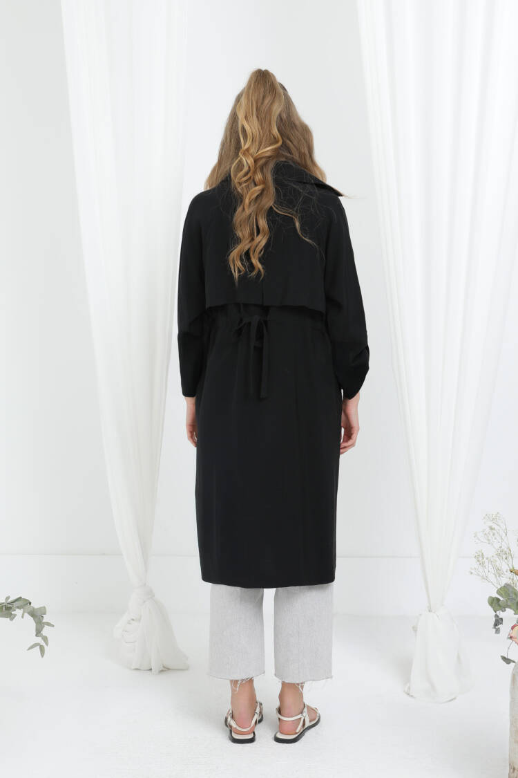 Elegant Single-Breasted Long Coat