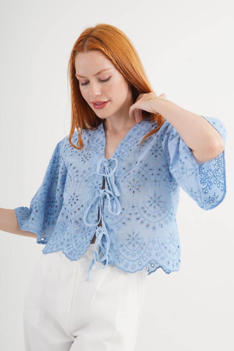 Boho Floral Tie Crop Shirt - Brand: Lustrin - Women's Clothing Wholesale - Globality Store