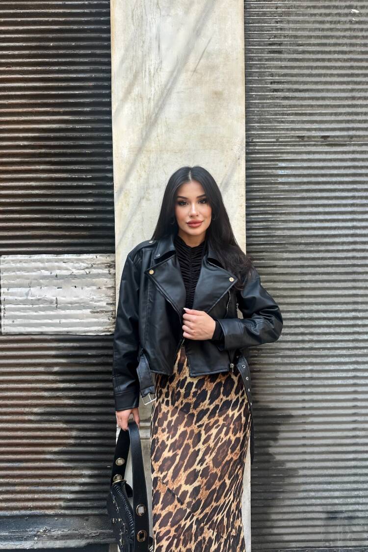 Biker Jacket With Notched Collar & Zipper Pockets
