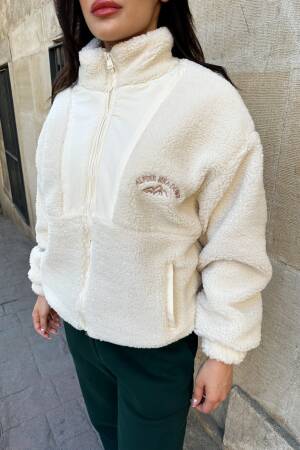 White Teddy Jacket With High Collar And Oversized Fit - Brand: My Jest Fashion - Women's Clothing Wholesale - Globality Store