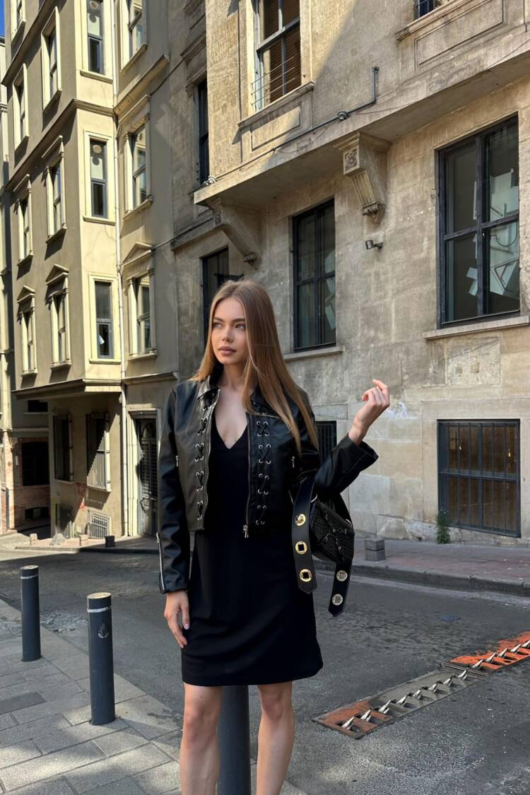 Black Biker Jacket – Punk Streetwear Crop Zip Up