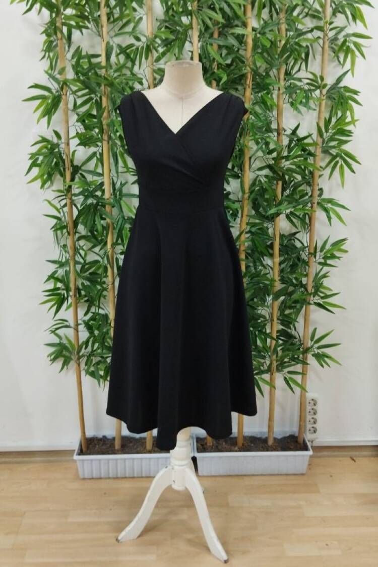 Elegant Fit And Flare Midi Dress