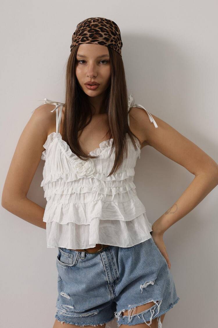 Boho Sleeveless Blouse With Sweetheart Neck