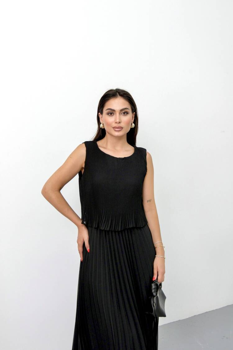 ElegantFit And Flare Maxi Dress