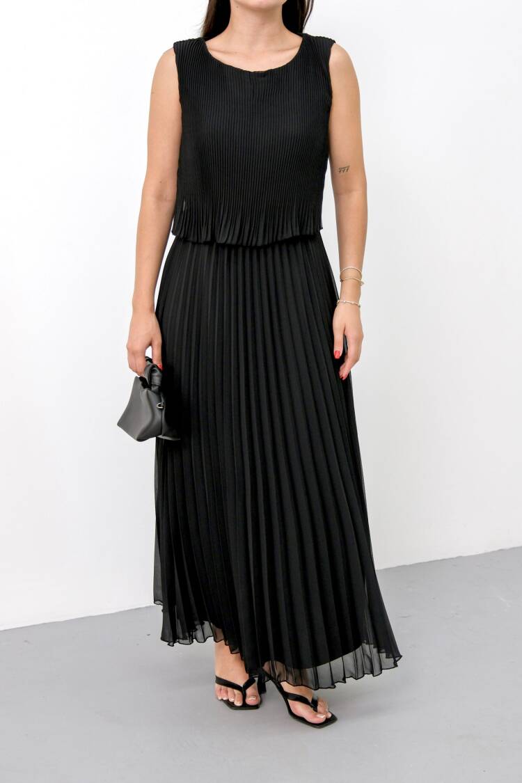 ElegantFit And Flare Maxi Dress