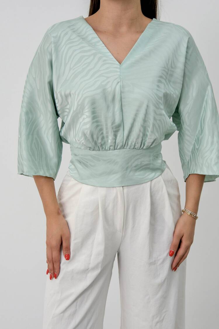 Green Elegant V-Neck Animal Print Blouse