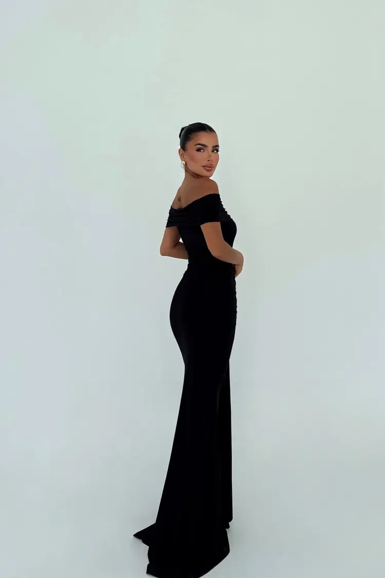 Glamorous Sheath Dress With Off Shoulder Neck