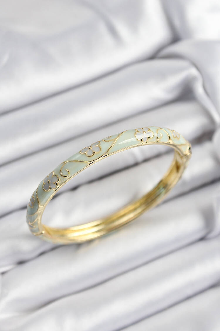 Gold Color Women Clamp With Enamel Brass Water Green Flower Motif - Brand: Ebijuteri - Women's Clothing Wholesale - Globality Store