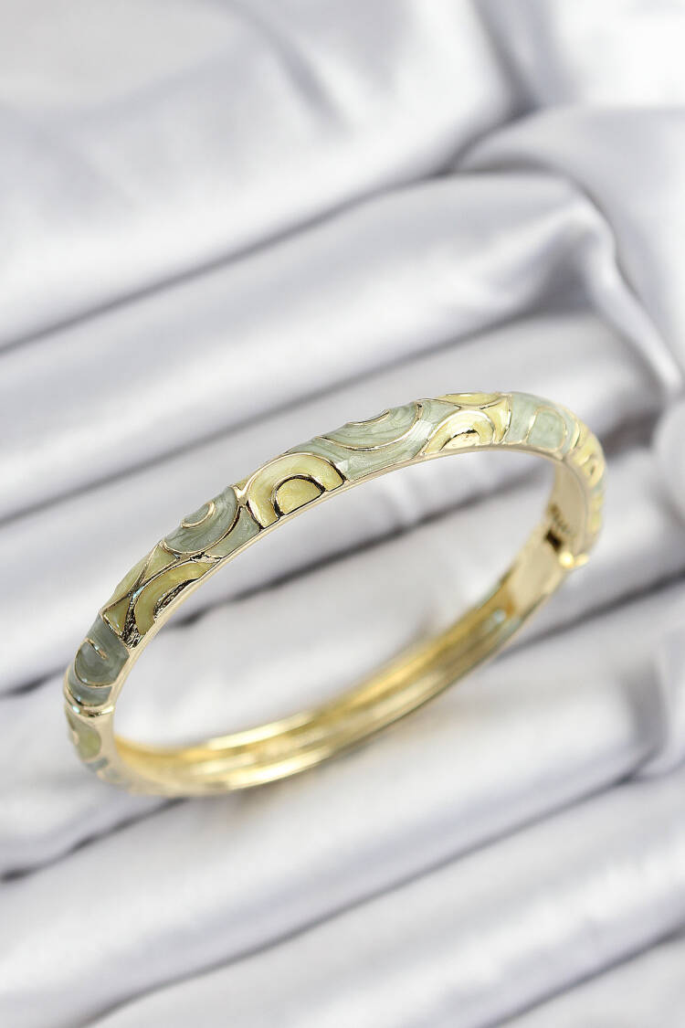 Gold Color Women Clamp With Enameled Brass Green Spiral Motif - Brand: Ebijuteri - Women's Clothing Wholesale - Globality Store
