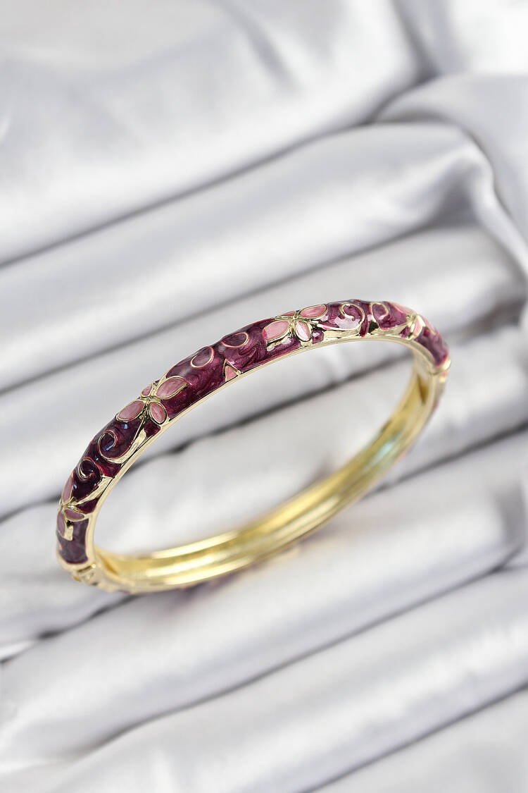 Gold Color Women Clamp With Enameled Brass Pink And Fuchsia Flower Motif - Brand: Ebijuteri - Women's Clothing Wholesale - Globality Store