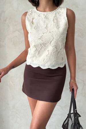 White Elegant Floral Sleeveless Cap Sleeve Blouse - Brand: Topshow - Women's Clothing Wholesale - Globality Store