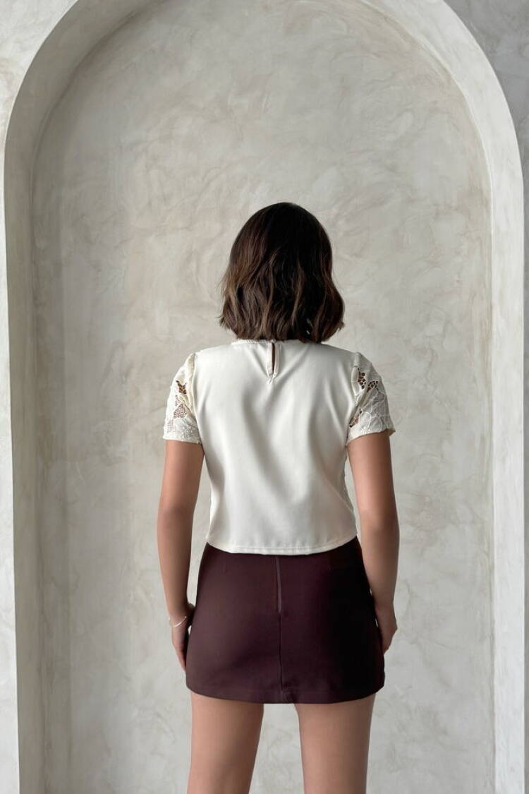 White Elegant Floral Slim Fit Blouse
