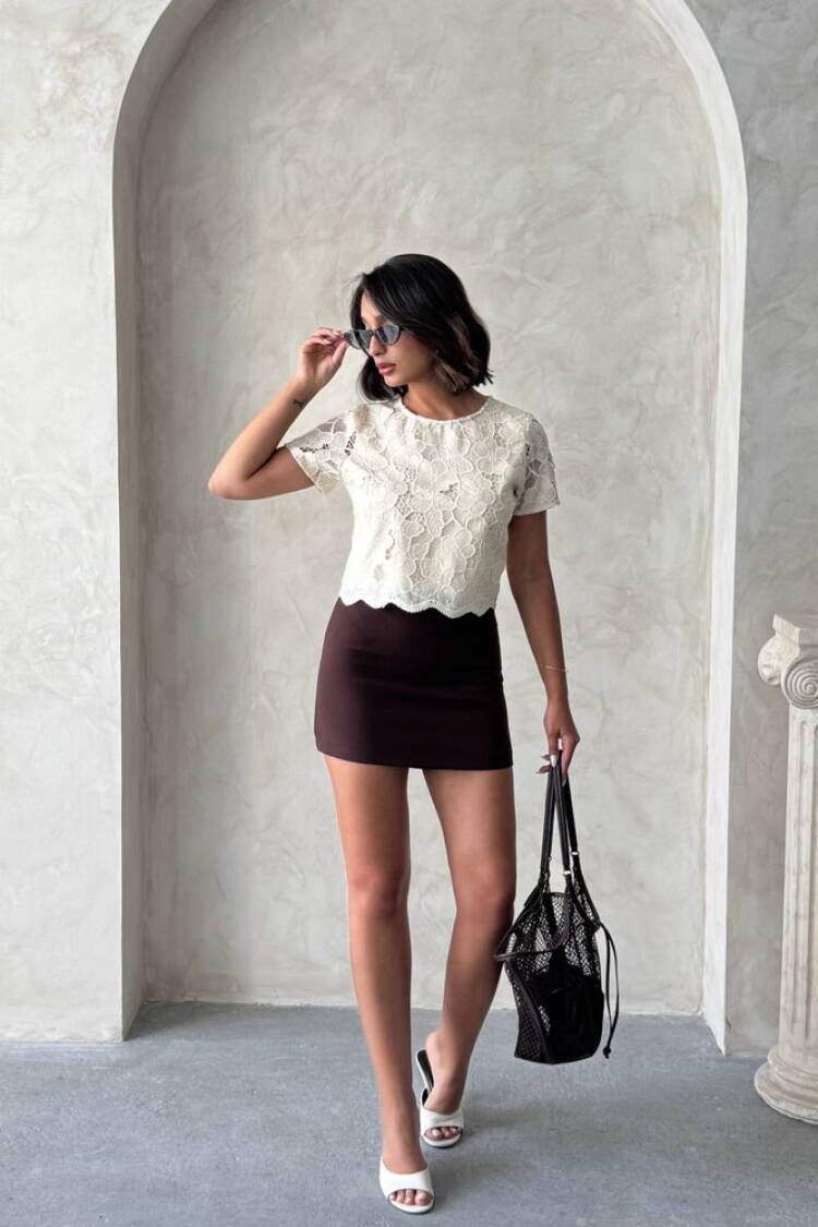 White Elegant Floral Slim Fit Blouse