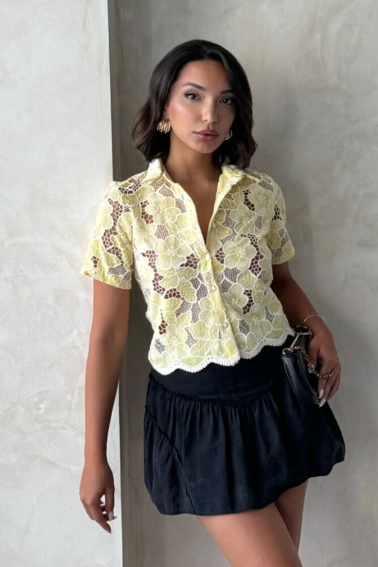Floral Casual Shirt With Buttoned Closure - Brand: Topshow - Women's Clothing Wholesale - Globality Store