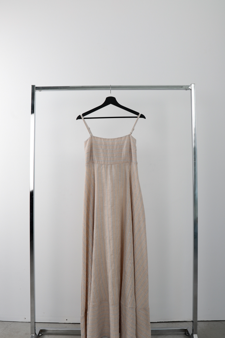 C01y52101062 Maxi With Clothes Hanger - Brand: Cream Rouge - Women's Clothing Wholesale - Globality Store