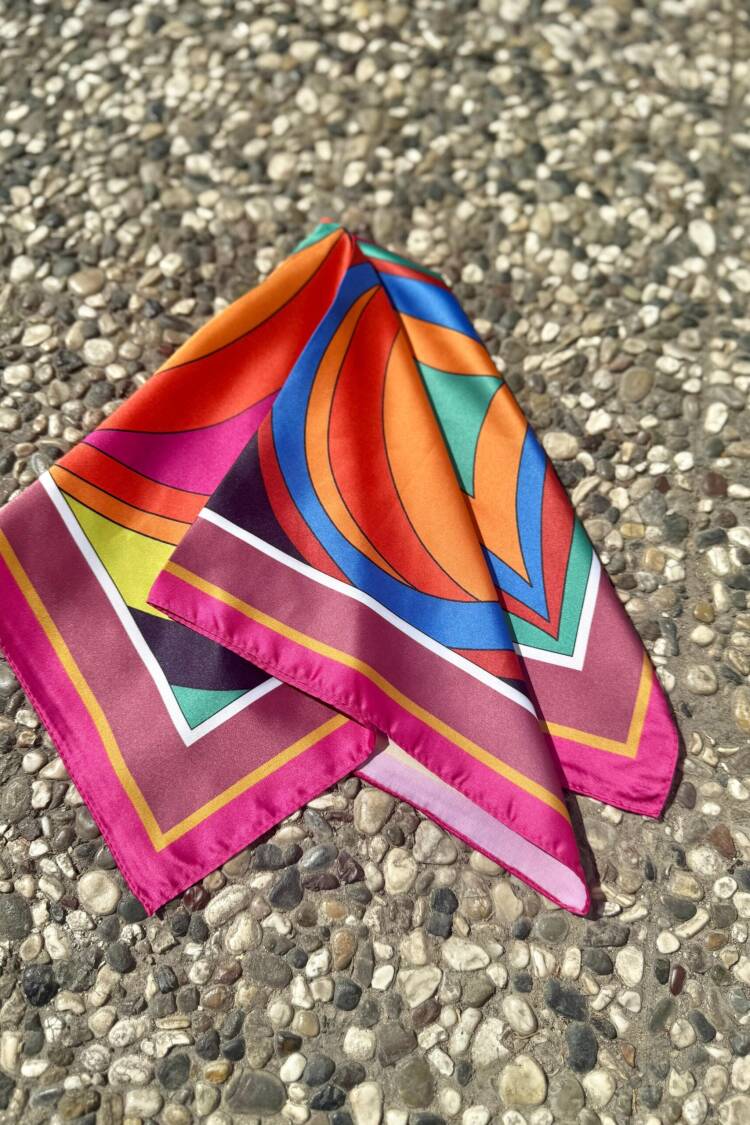 Fuchsia Shawl With Color Block Geometric Design