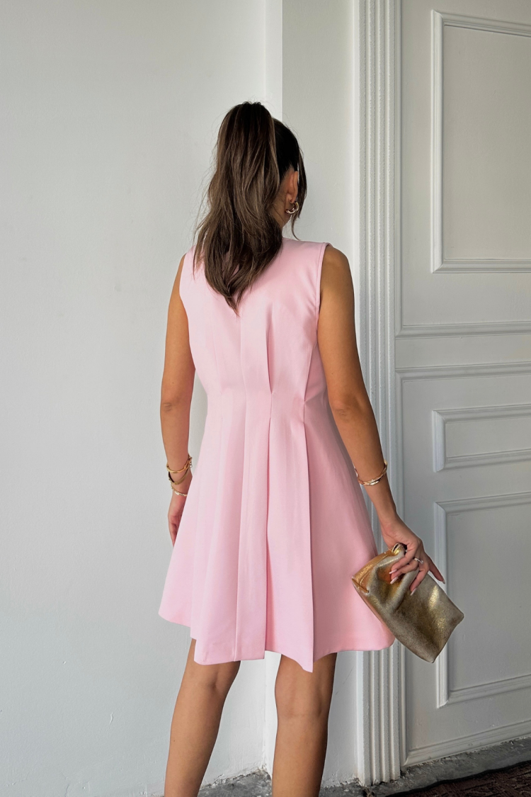 Sleeveless Gold Button Dress With Collar And Pleated Short