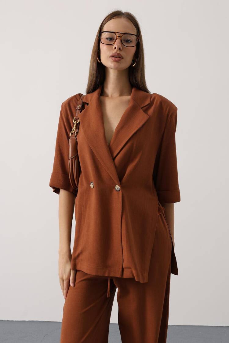 Elegant Suit With Notched Neck And Wide Leg Palazzo