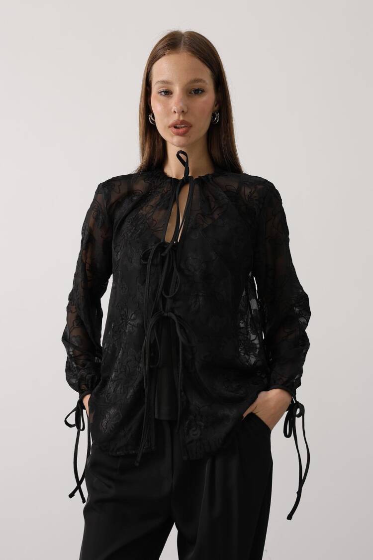 Elegant Formal Tie Closure Shirt