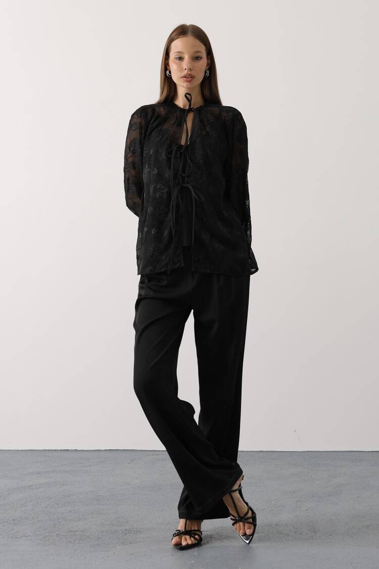 Elegant Formal Tie Closure Shirt