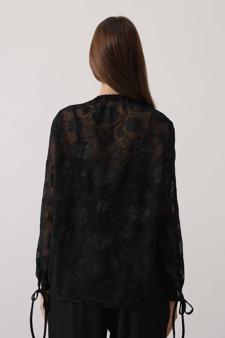 Elegant Formal Tie Closure Shirt