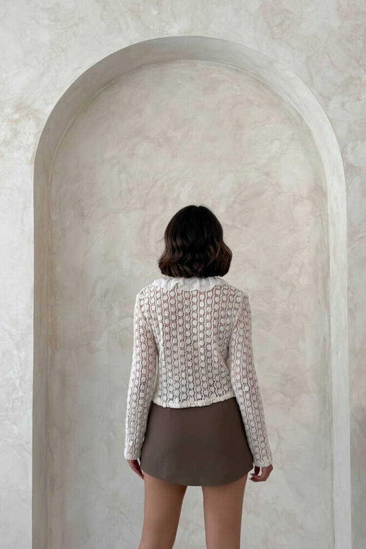 White Slim Fit Blouse With Long Straight Sleeves