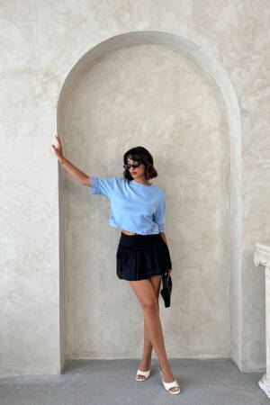 Casual Tshirt With Half Sleeve And Crop Length