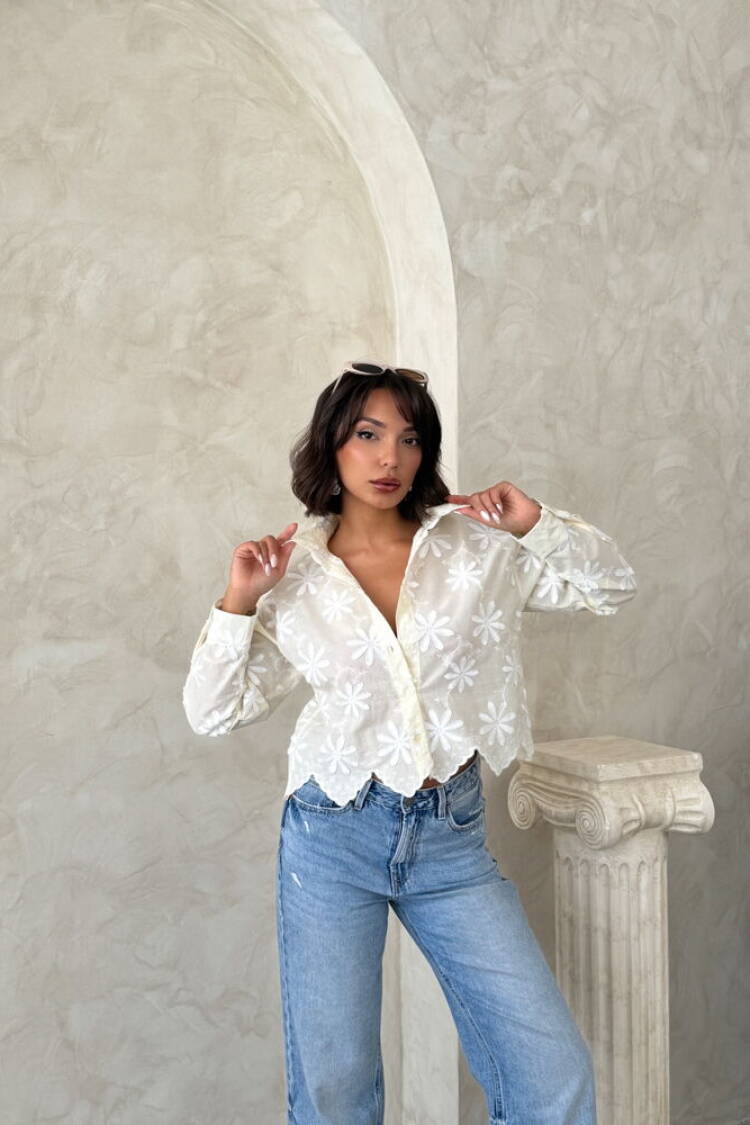 White Floral V-Neck Crop Shirt
