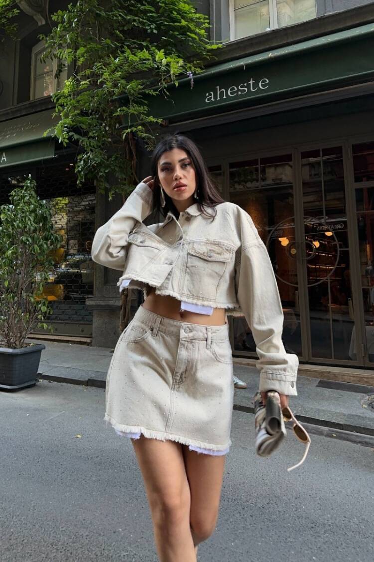 Beige A-Line Mini Skirt With Buttoned Closure