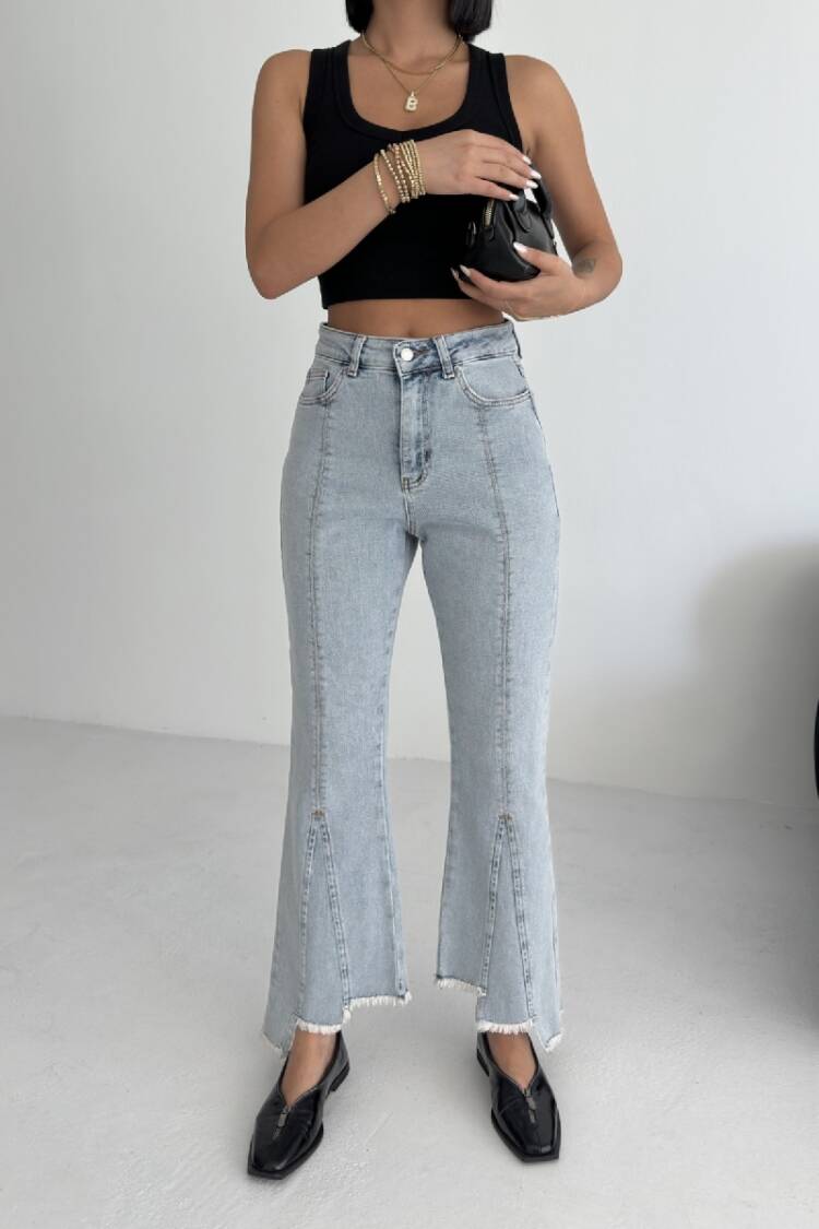 Mom Jeans With Flare Leg And High Waist