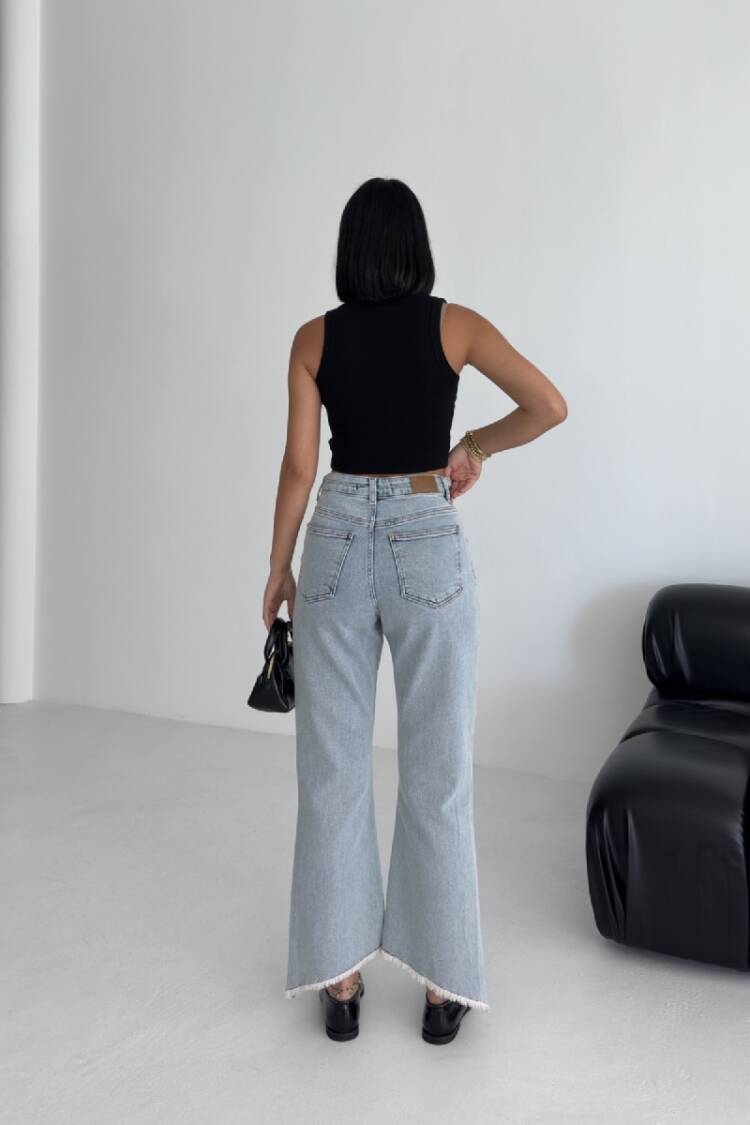 Mom Jeans With Flare Leg And High Waist