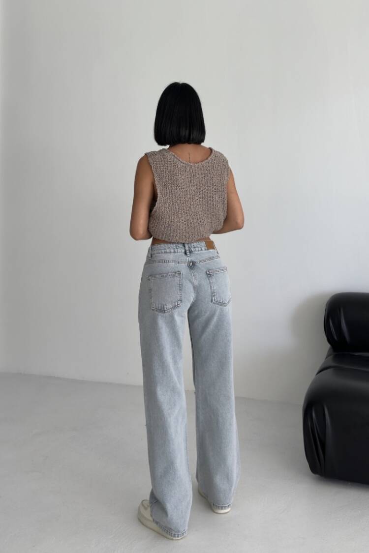 Mom Jeans High Waist Buttoned Closure