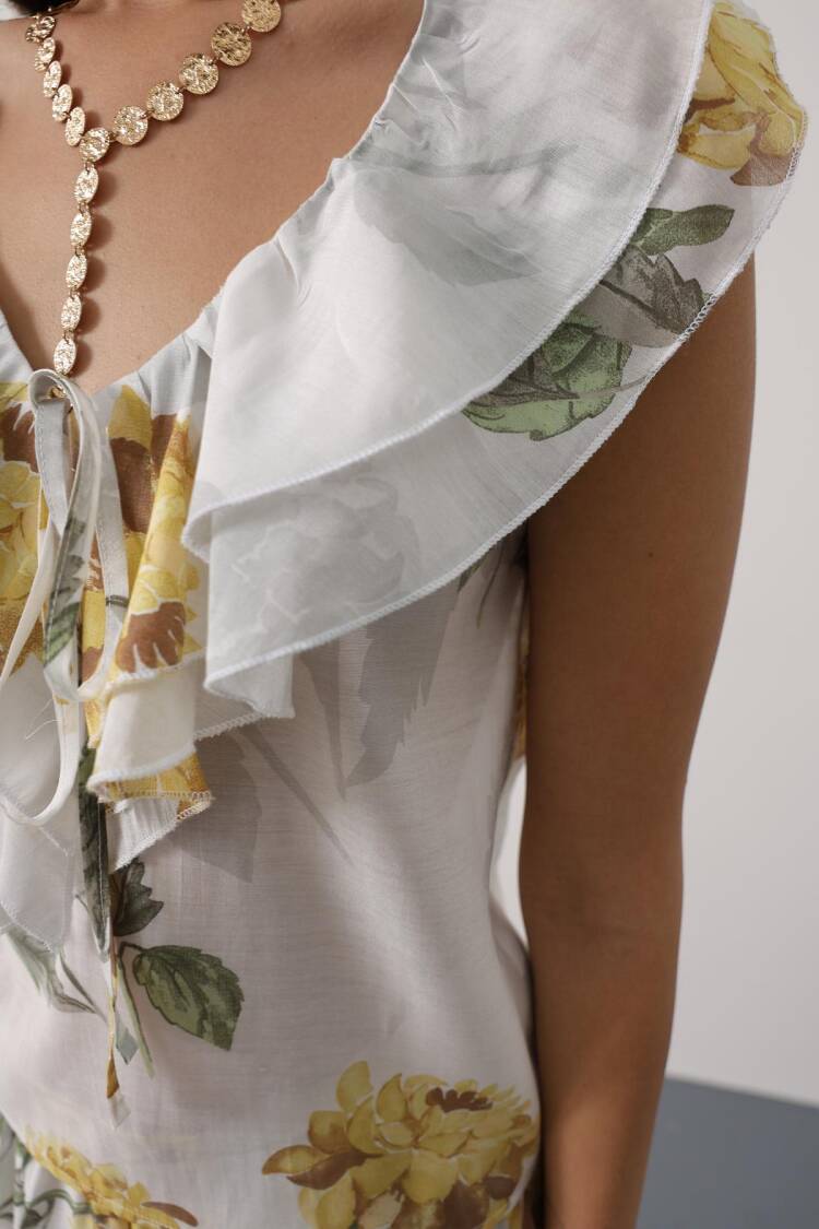 White Floral V-Neck Regular Fit Sleeveless Blouse