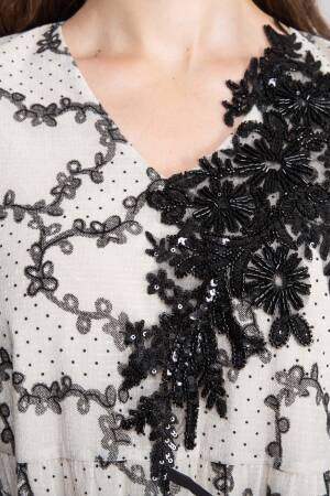 Black Elegant A-Line Dress With V-Neck And 3/4 Sleeves