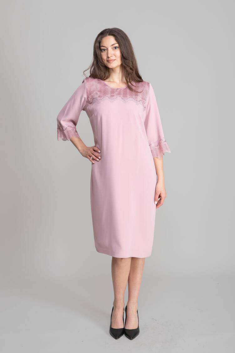 ElegantShift Dress With 3/4 Sleeves