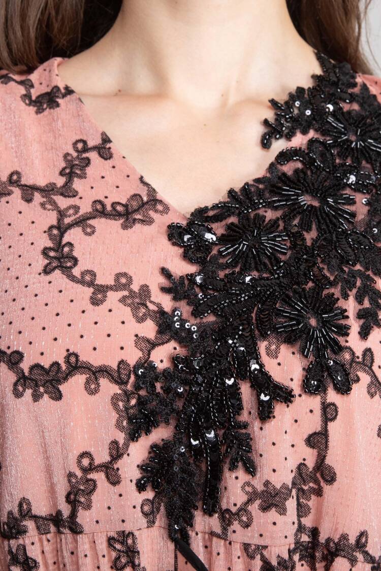 Pink Fit And Flare Dress With V-Neck And Long Sleeves