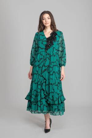 Elegant A-Line Midi Dress With V-Neck And 3/4 Sleeves