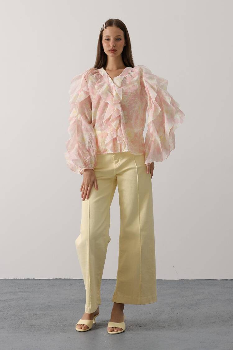 Elegant Shirt With Floral Pattern