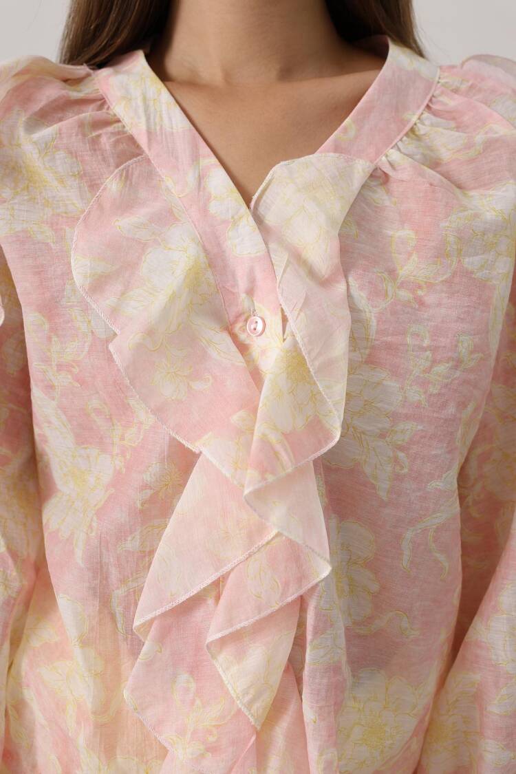 Elegant Shirt With Floral Pattern