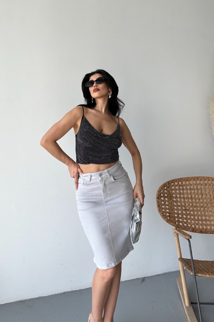 High Waist Pencil Skirt With Buttoned Closure