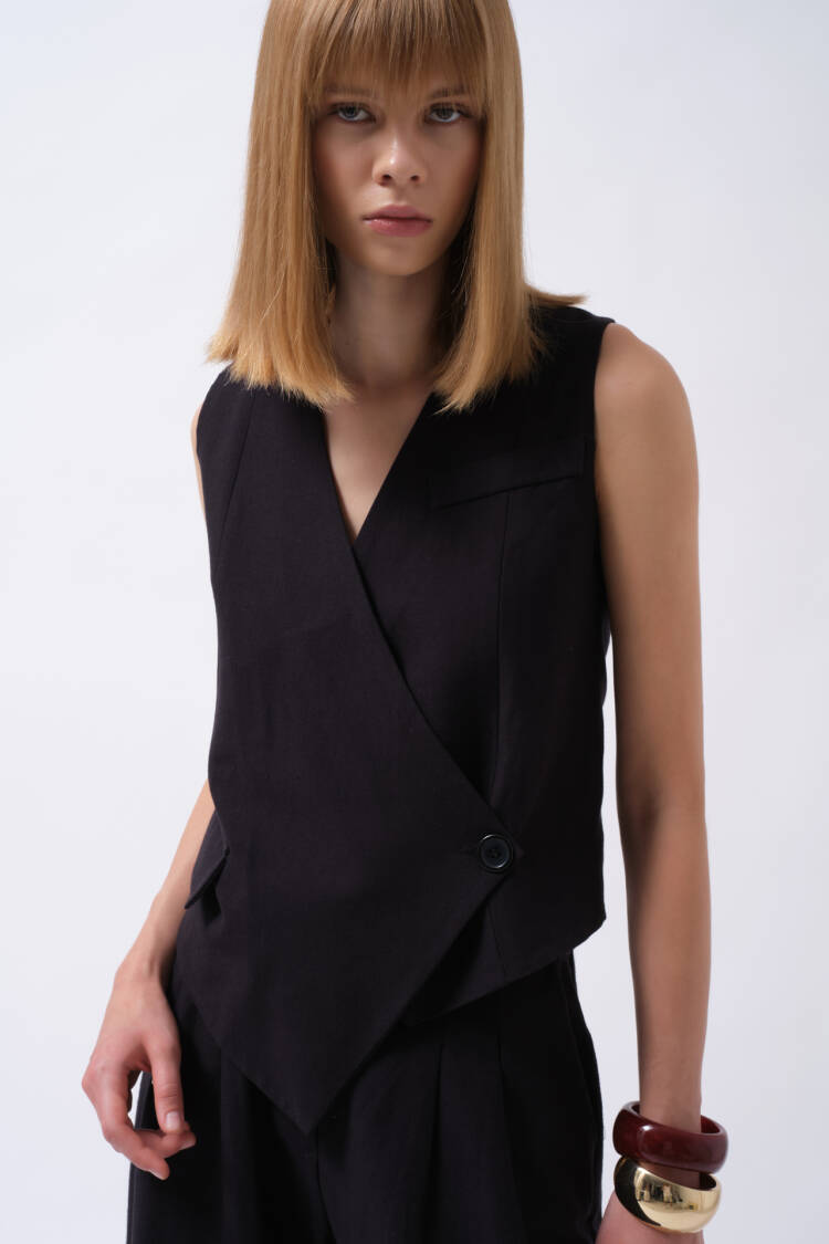 ElegantVest For Work And Formal Occasions