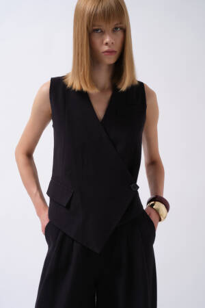 ElegantVest For Work And Formal Occasions