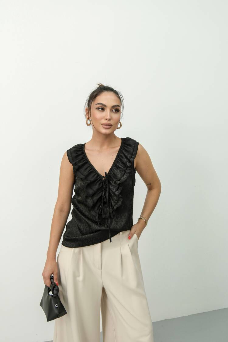 Leopard Print Sleeveless Blouse