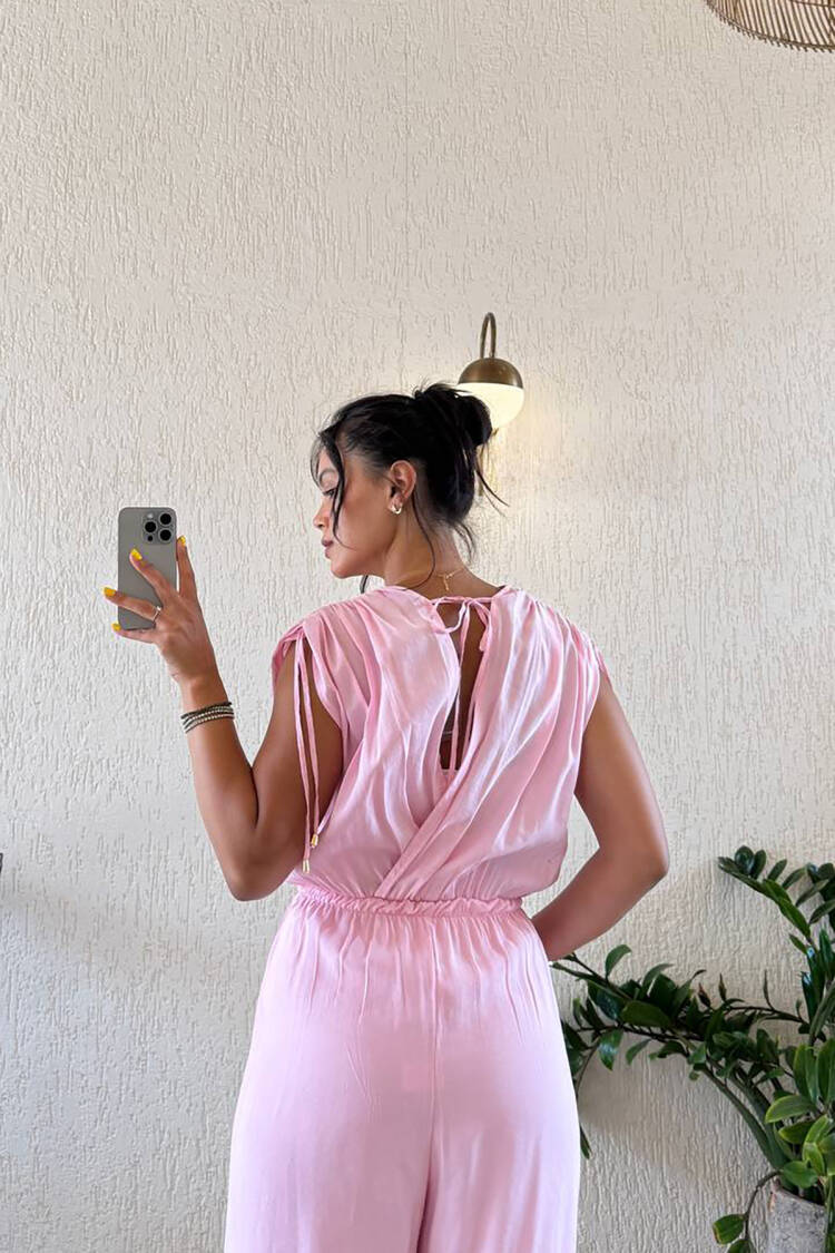 Sleeveless Tie-Neck V-Neck Jumpsuit